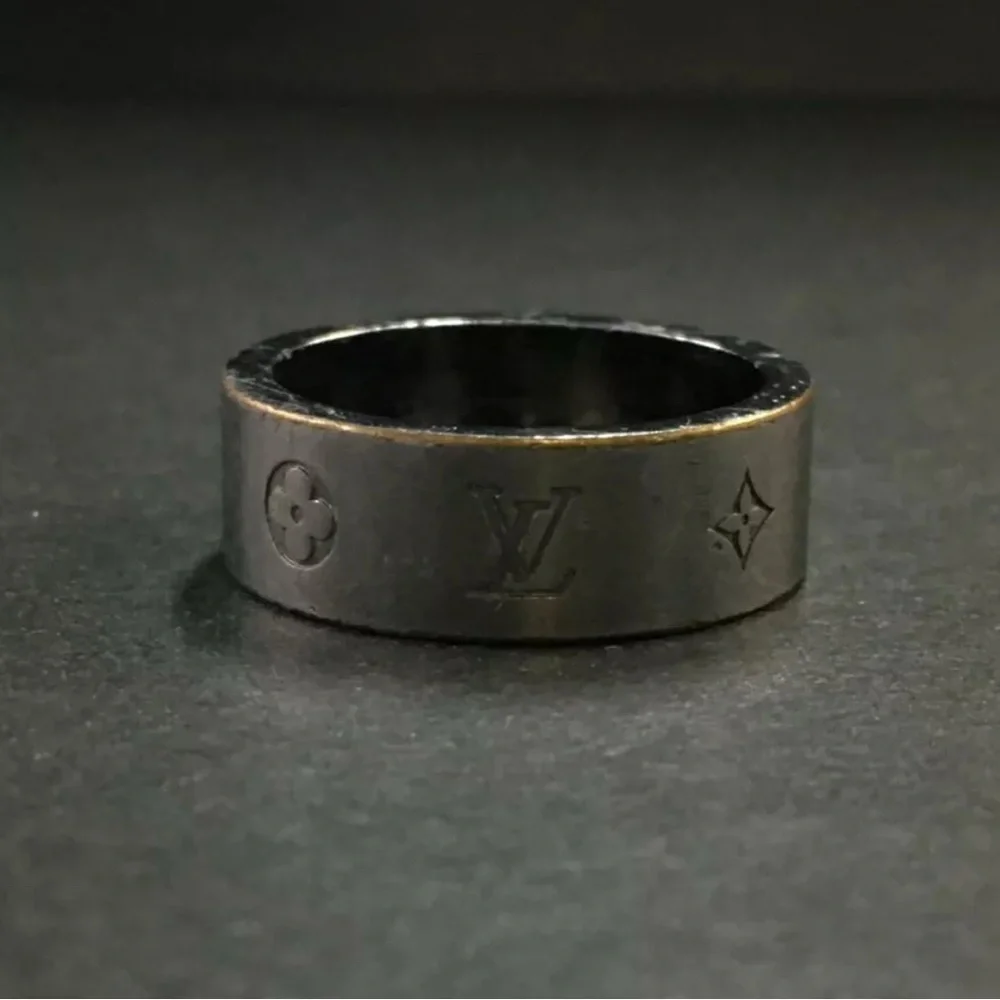 Authentic Louis Vuitton LV Instinct Silver Tone Ring ISO sz: 61 Large
